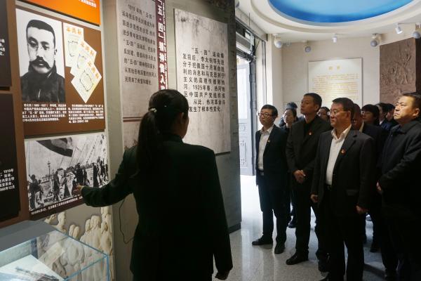 緬懷革命先烈弘揚(yáng)(yáng)愛(ài)國(guó)精神主題黨日活動(dòng)